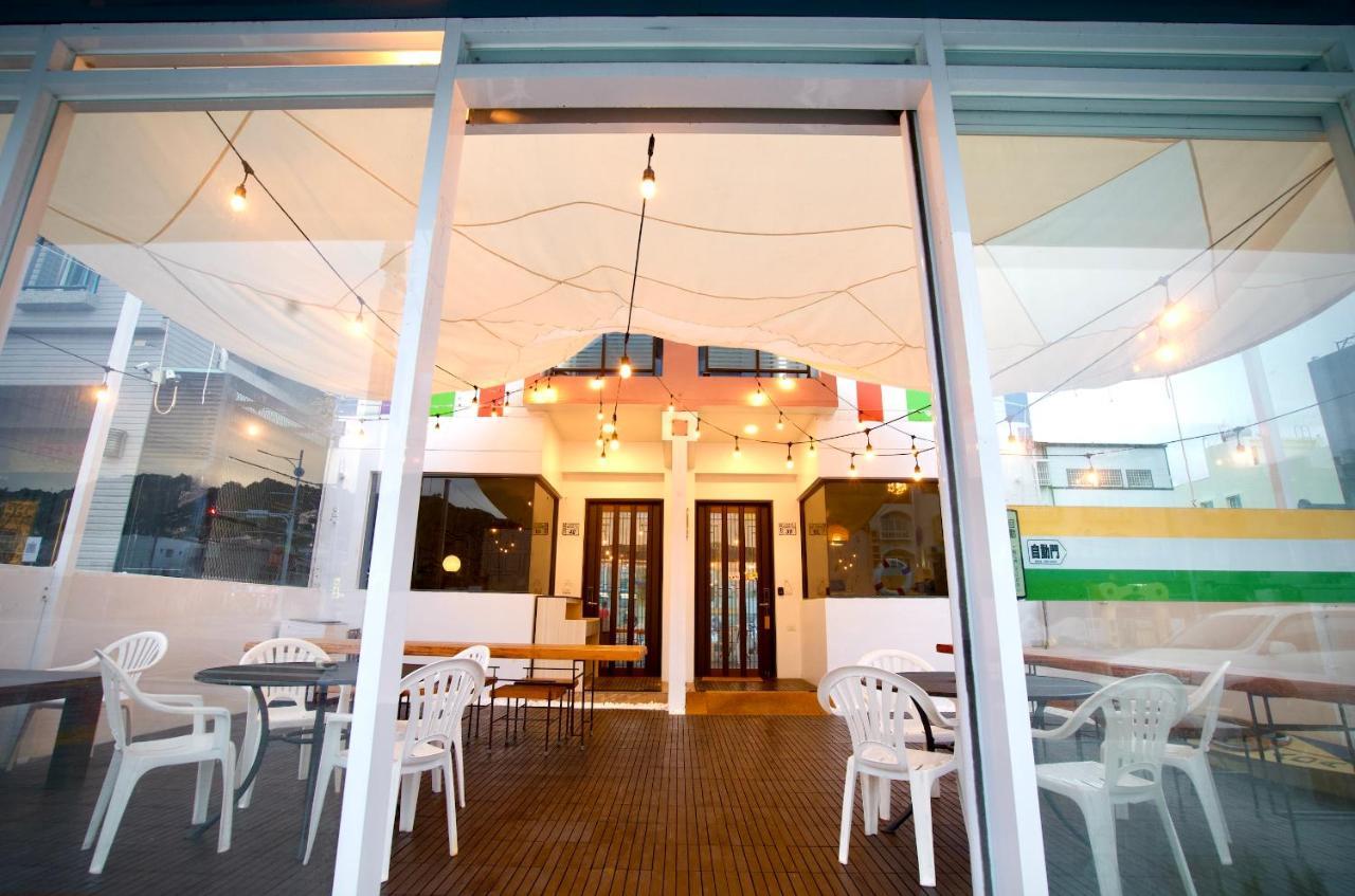 麥空間文創旅店 it's Mine Hostel（電梯文旅） T'ai-tung Exterior foto